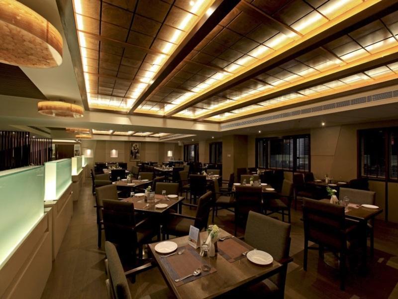Goutham Grand Hotel - Tenali 비자야와다 외부 사진